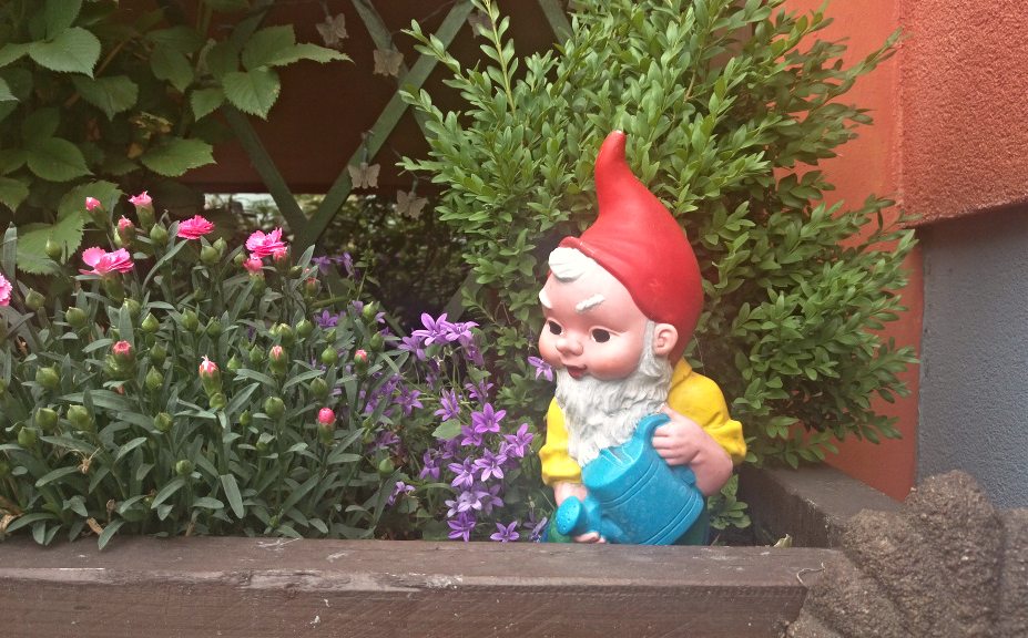 Be kitschig blog gartenzwerg garden gnome kitsch